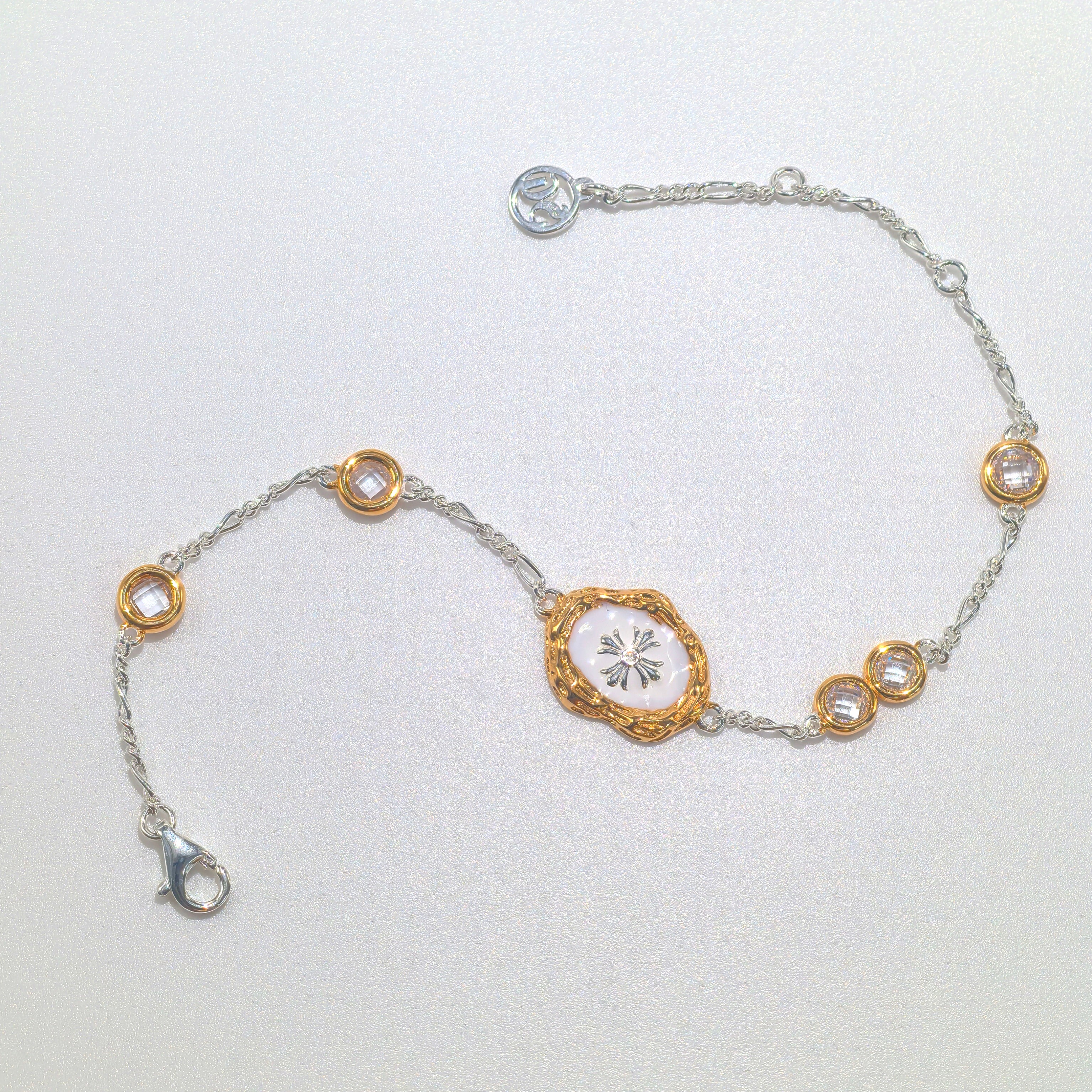 A Meaningful Gemstone Bracelet — A Thoughtful Gift for Her——Cross Heart Collection bracelet