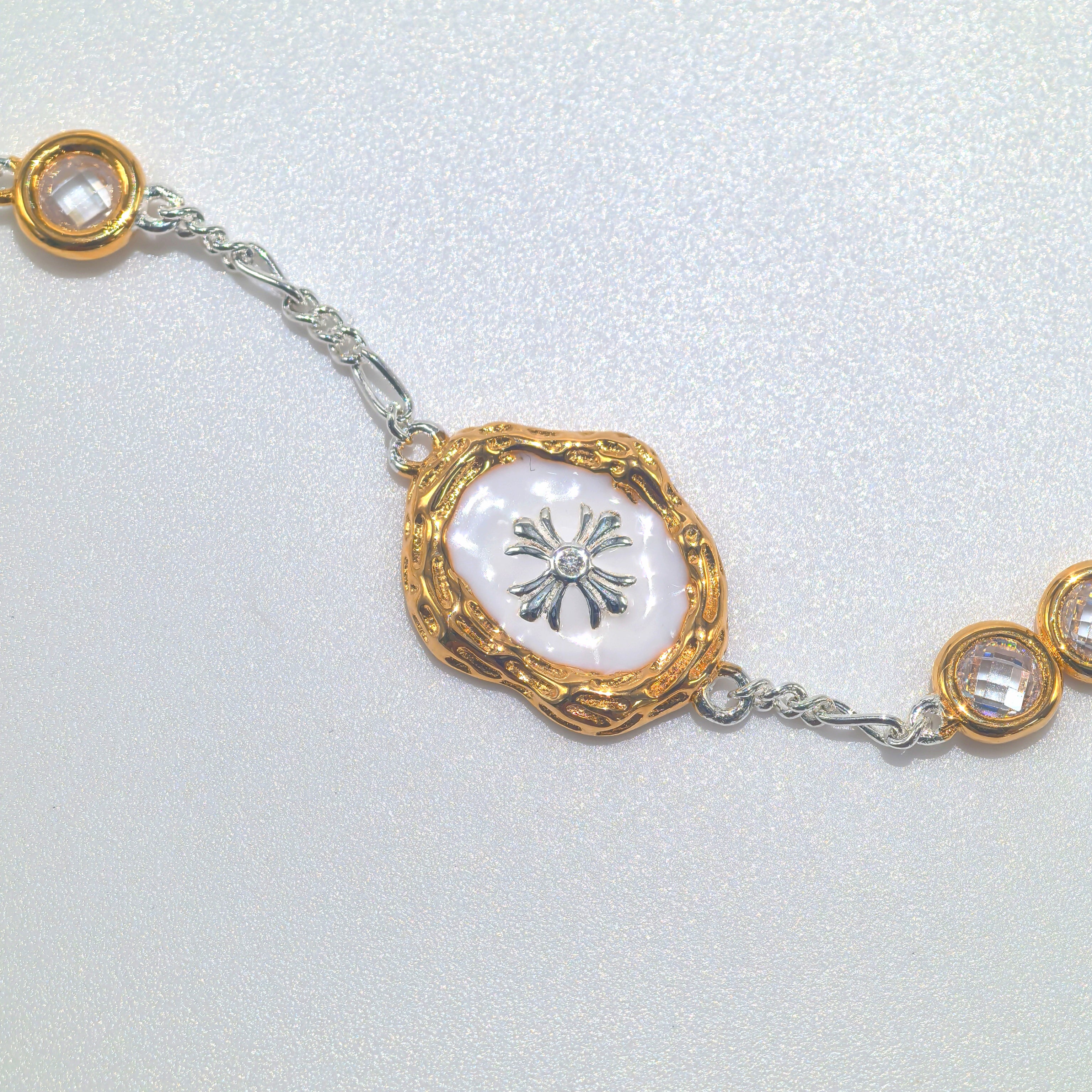 A Meaningful Gemstone Bracelet — A Thoughtful Gift for Her——Cross Heart Collection bracelet